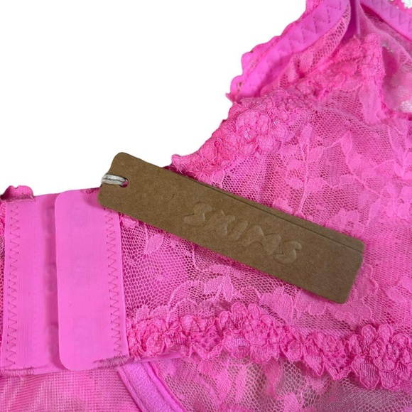 NWT SKIMS Stretch Lace Intimates Underwire Scoop Bra in PINK Size 46DD - Picture 3 of 6